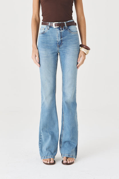 Calça Larissa Bootcut Jeans Médio